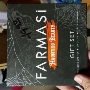 Beauty Gift Set (lip gloss, matte liquid lipstick, trio eyeshadow)